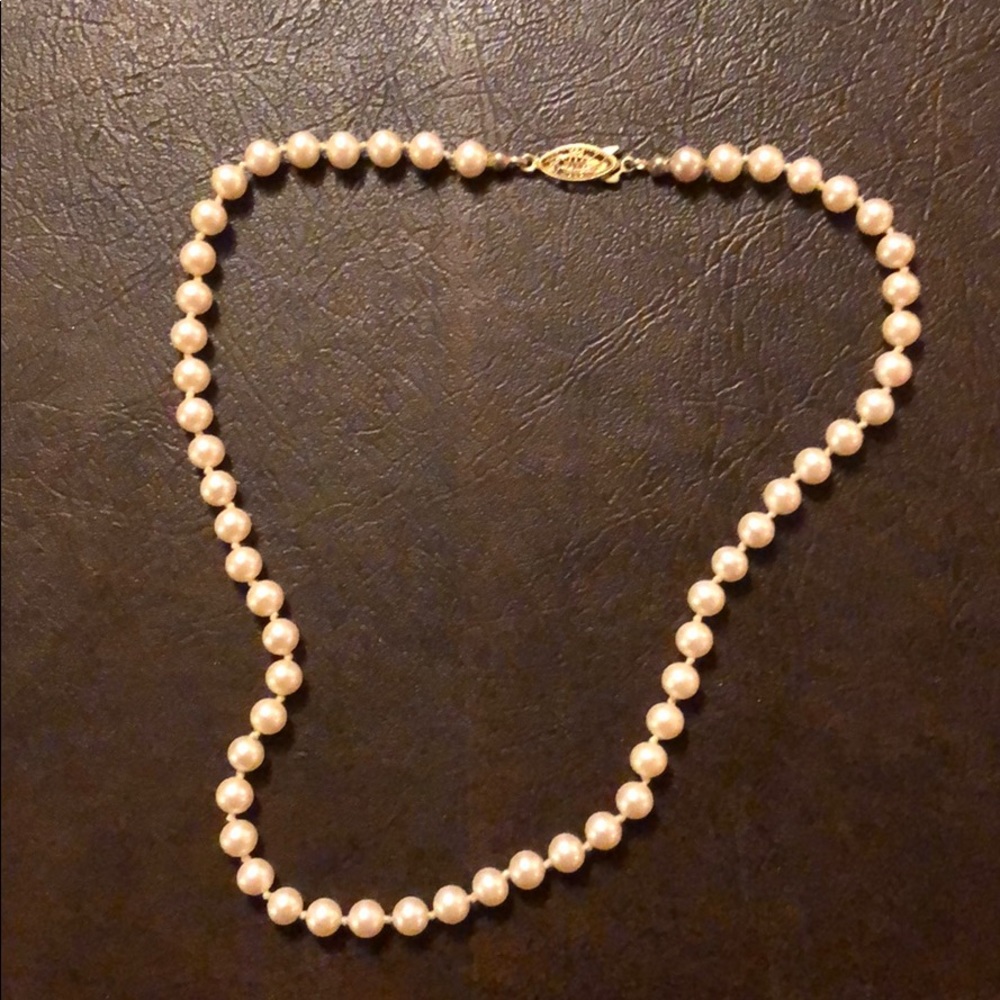 Pearl necklace